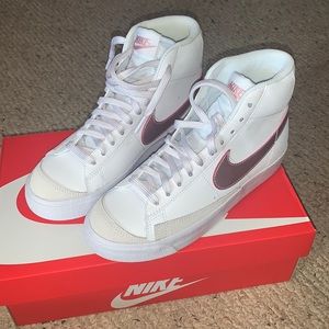 Nike Blazer Mid 77